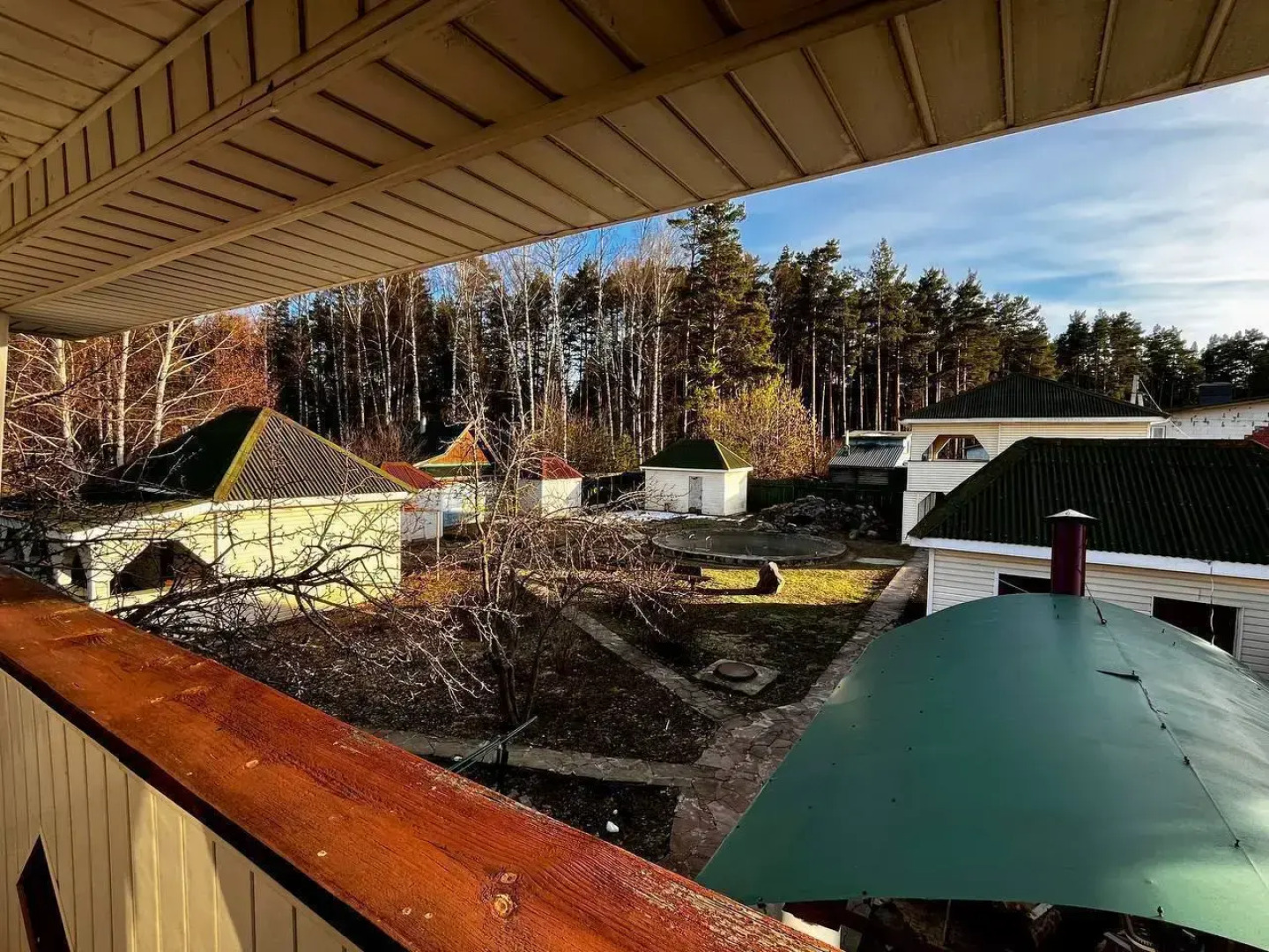 Частный дом двухэтажный на 1-й Лесной улице 1А