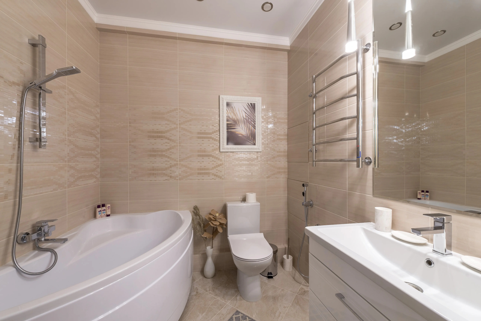 Апартаменты Admiral nearby Hilton 2