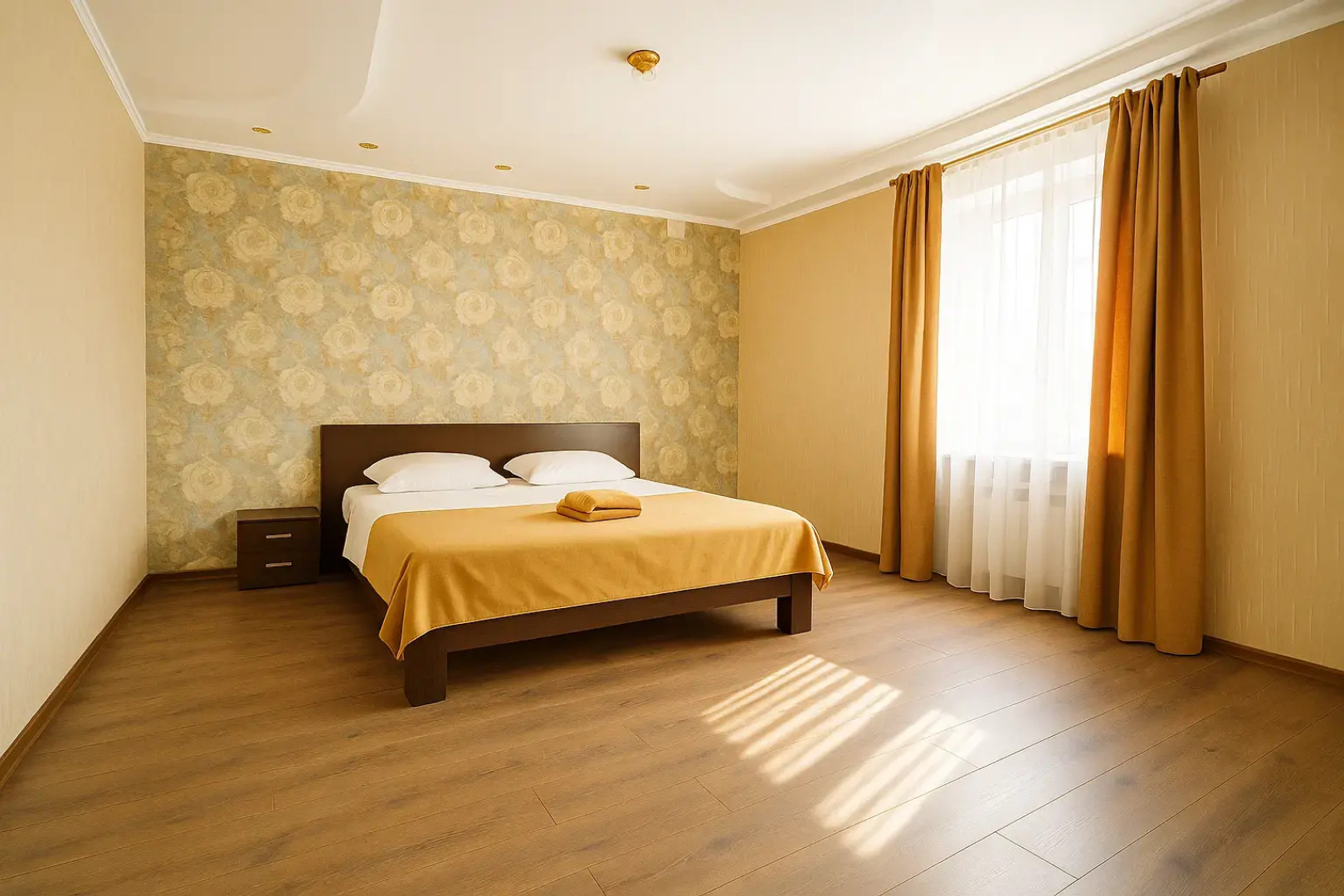 Отель Парадис