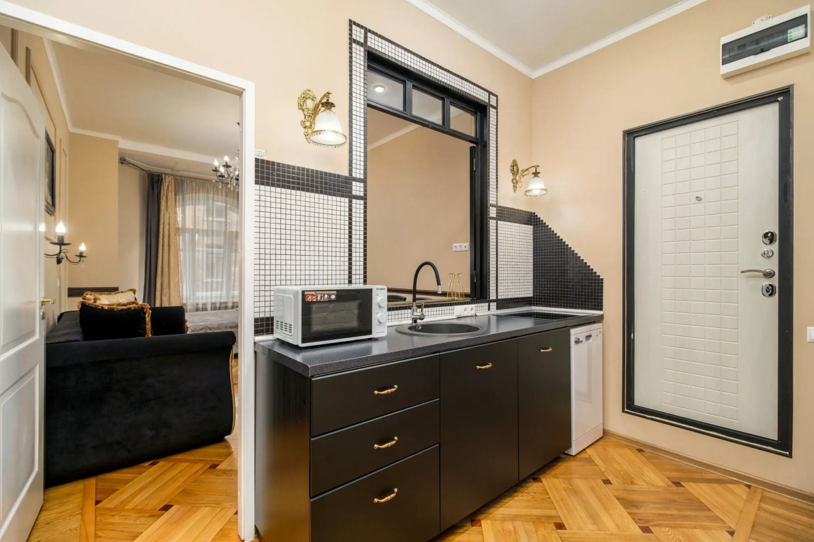 Апартаменты Лофт у Площади Восстания 5 спален