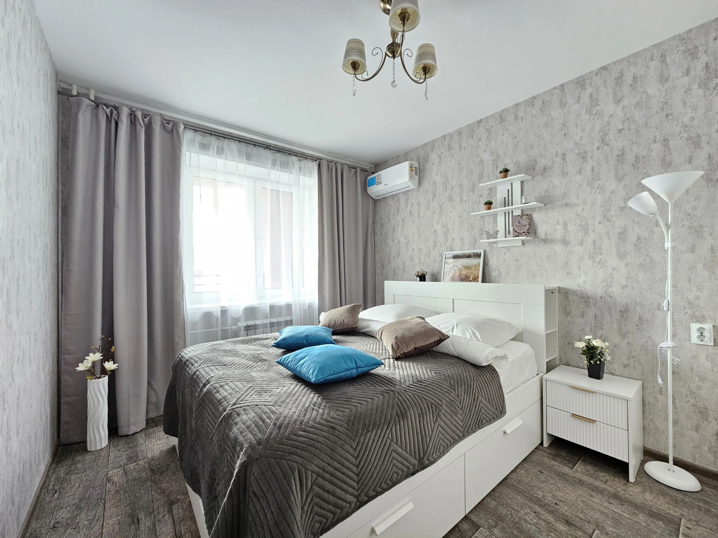 Квартира Светлояр