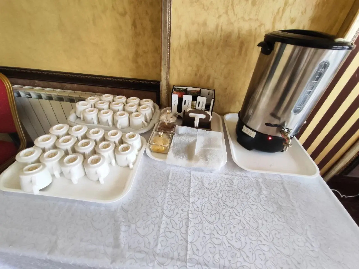 Отель Мона Лиза