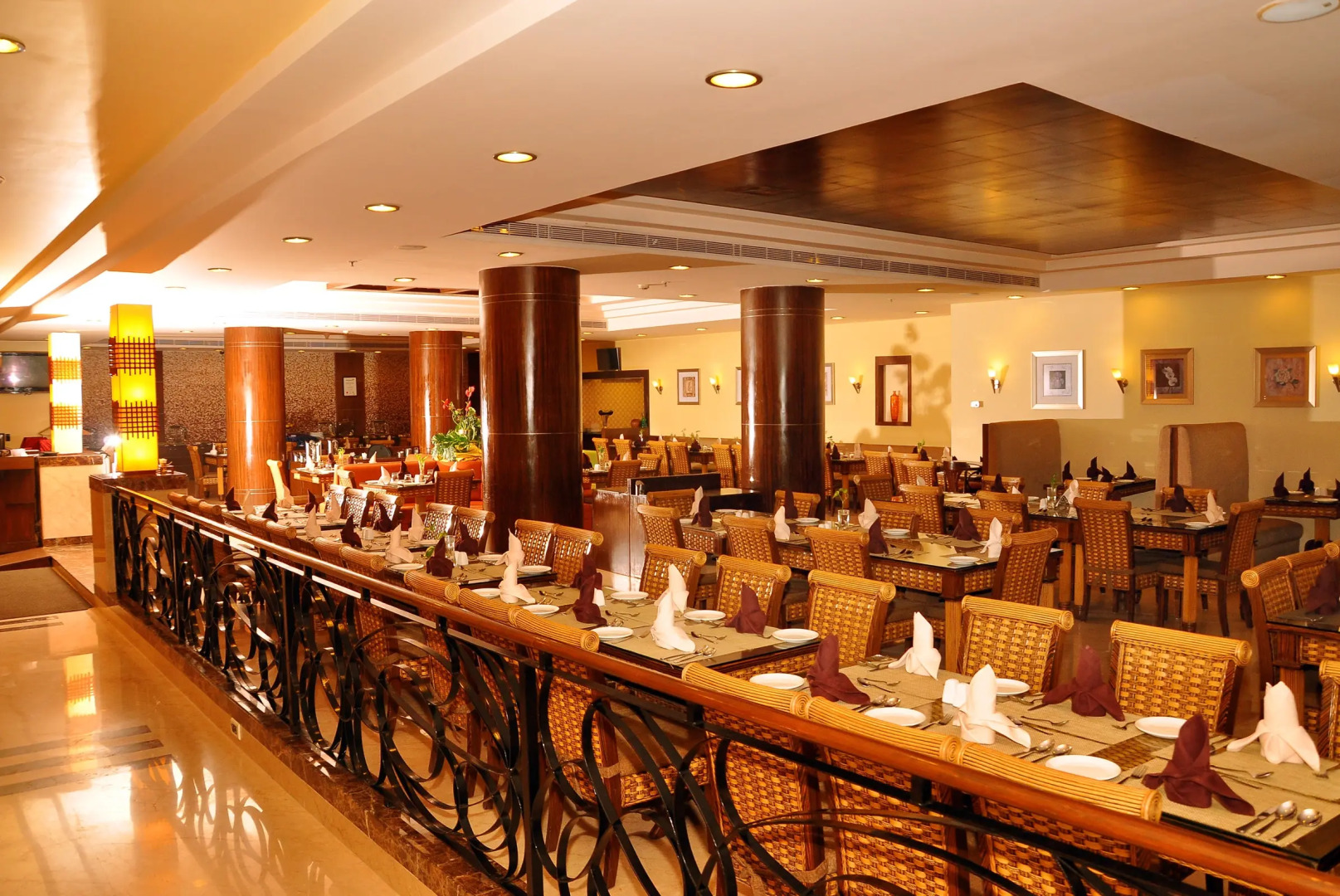 Отель Gokulam Park Sabari OMR