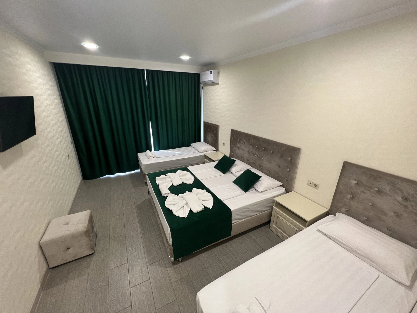 Меблированные комнаты Elegant Hotel Resort