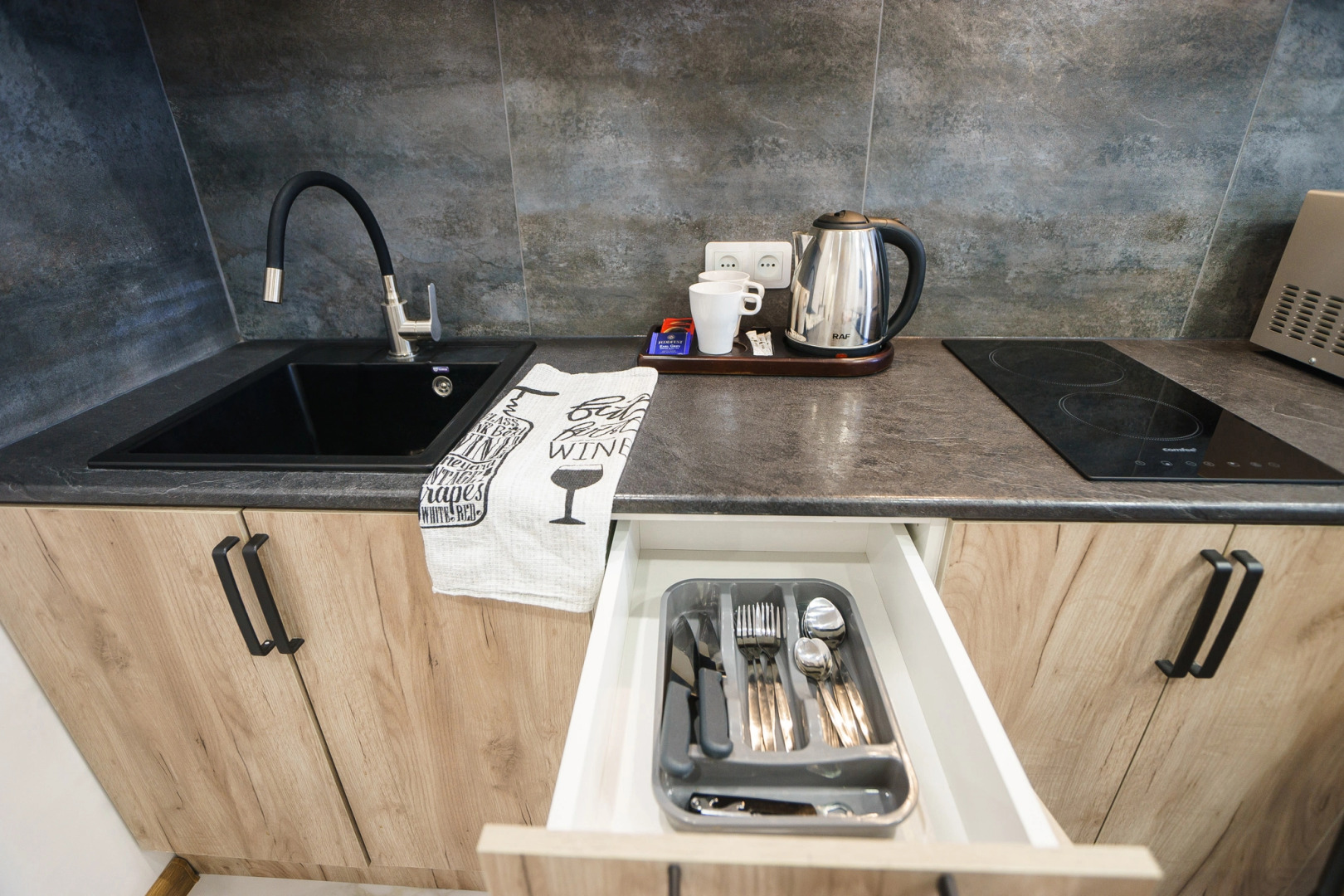 Квартира InnDays Apartments Академика Насоновой 1В