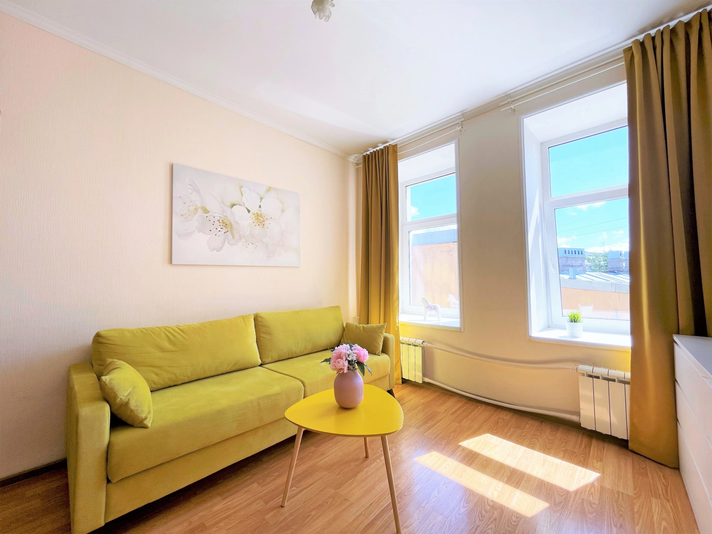 Апартаменты Sutkispb на Грибоедова 57