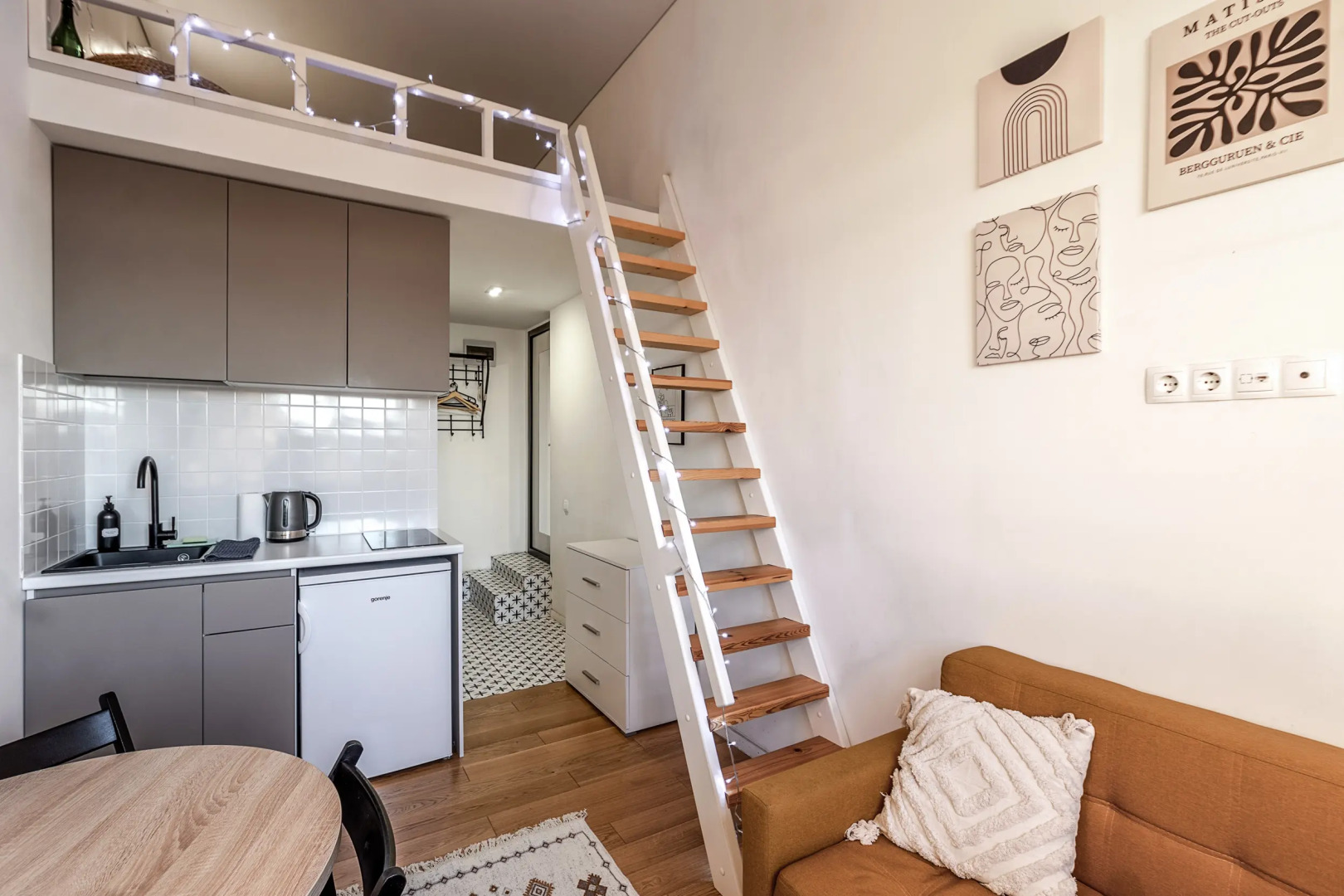 Апартаменты Studio 7 Neva View с видом на Неву