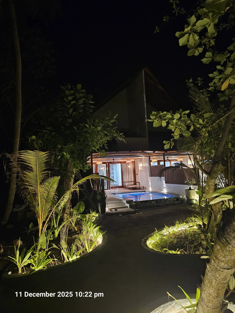 Отель Island Luxury Retreat Maalhos