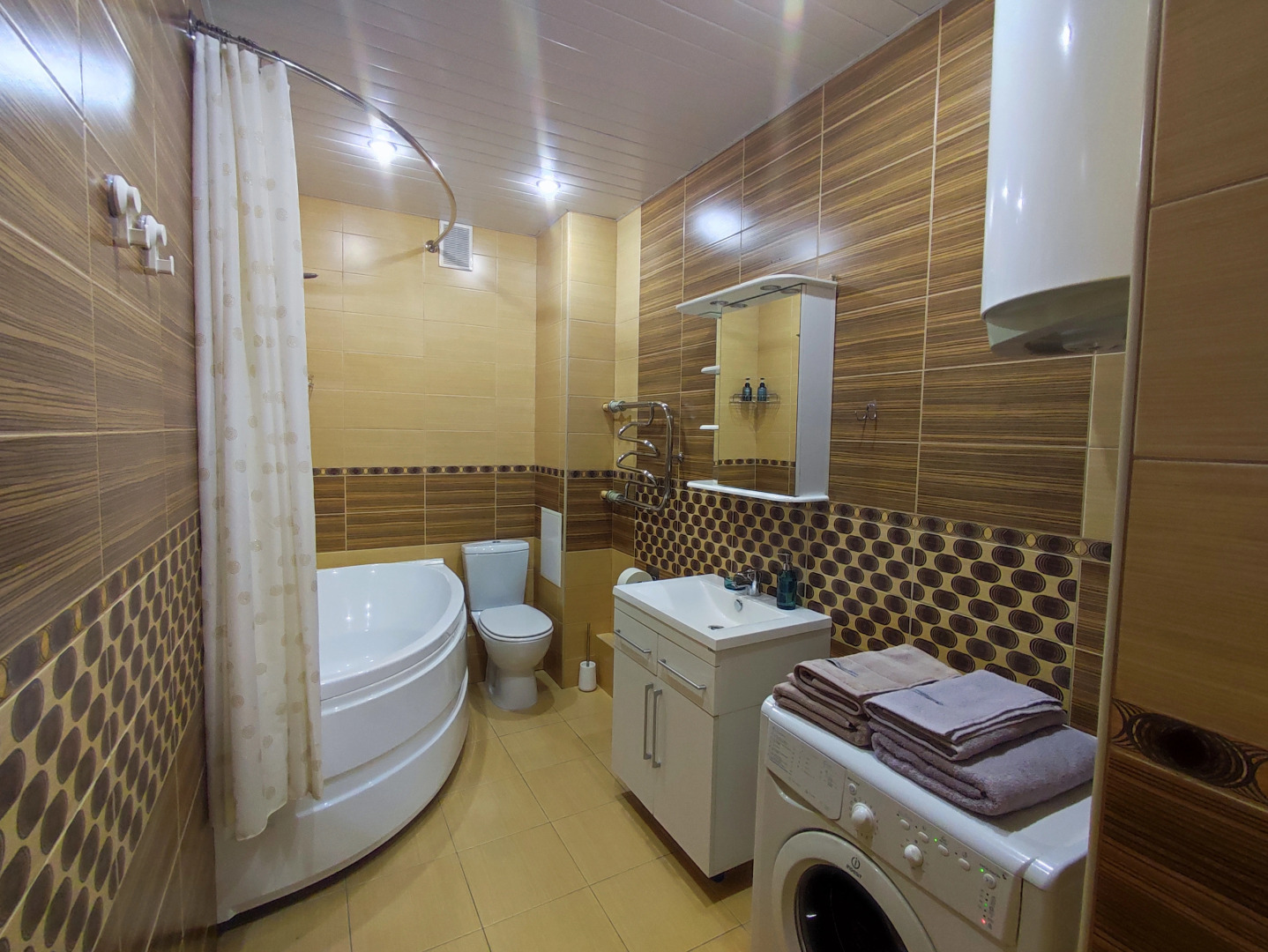 VolgaApart 2-х комнатная квартира