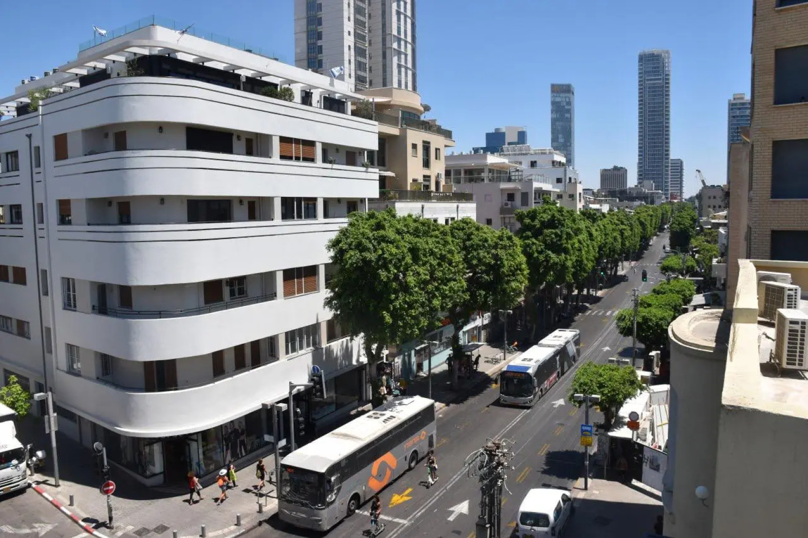 Квартира просторная 4-комнатная