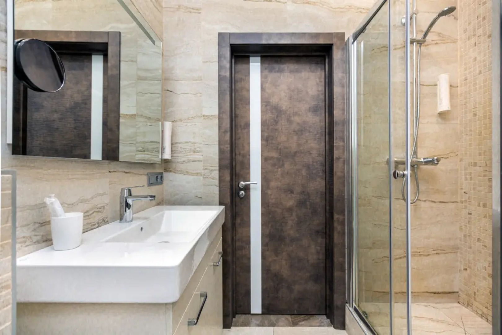 АПАРТАМЕНТЫ REHOME24 на 20 этаже c балконом