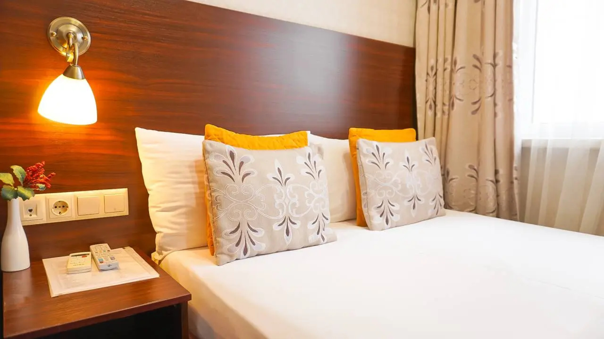 Silk Way Inn