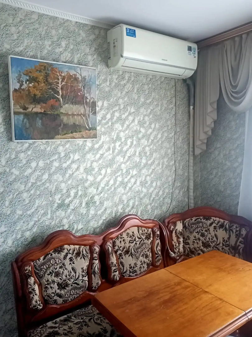 Апартаменты однокомнатные Максима Горького 21