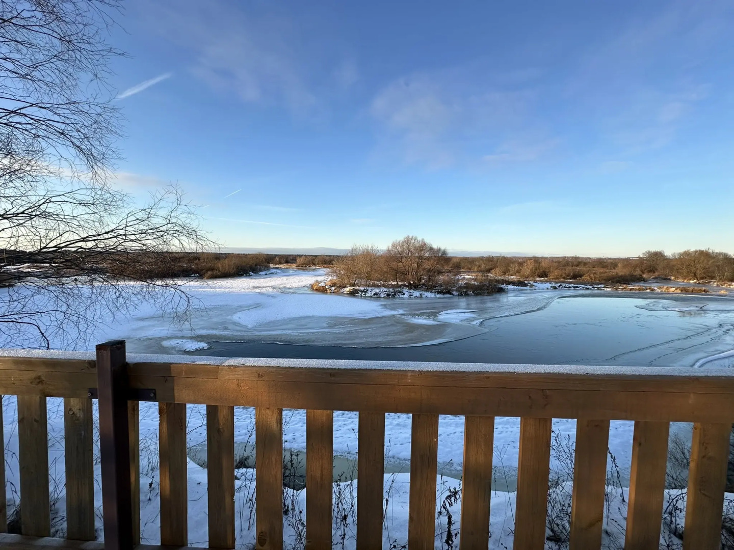 Частный дом Над Рекой
