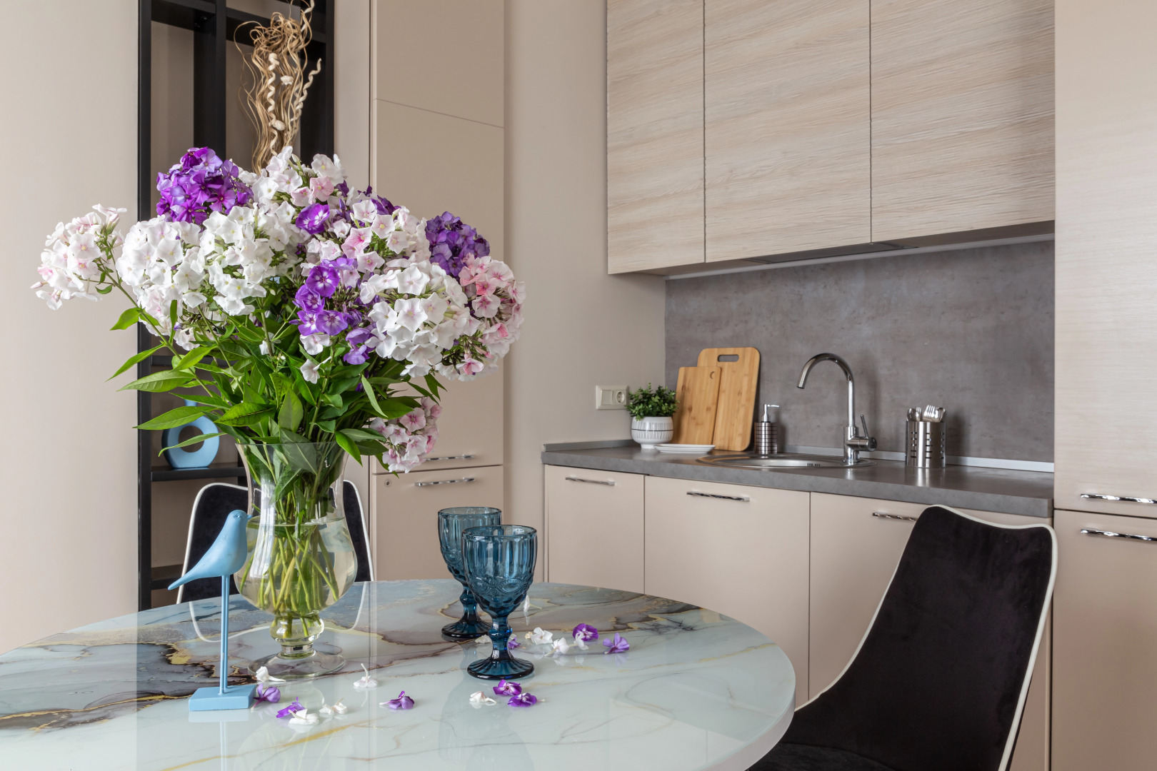 Квартира Moscow Deluxe Apartments Family Suite City View