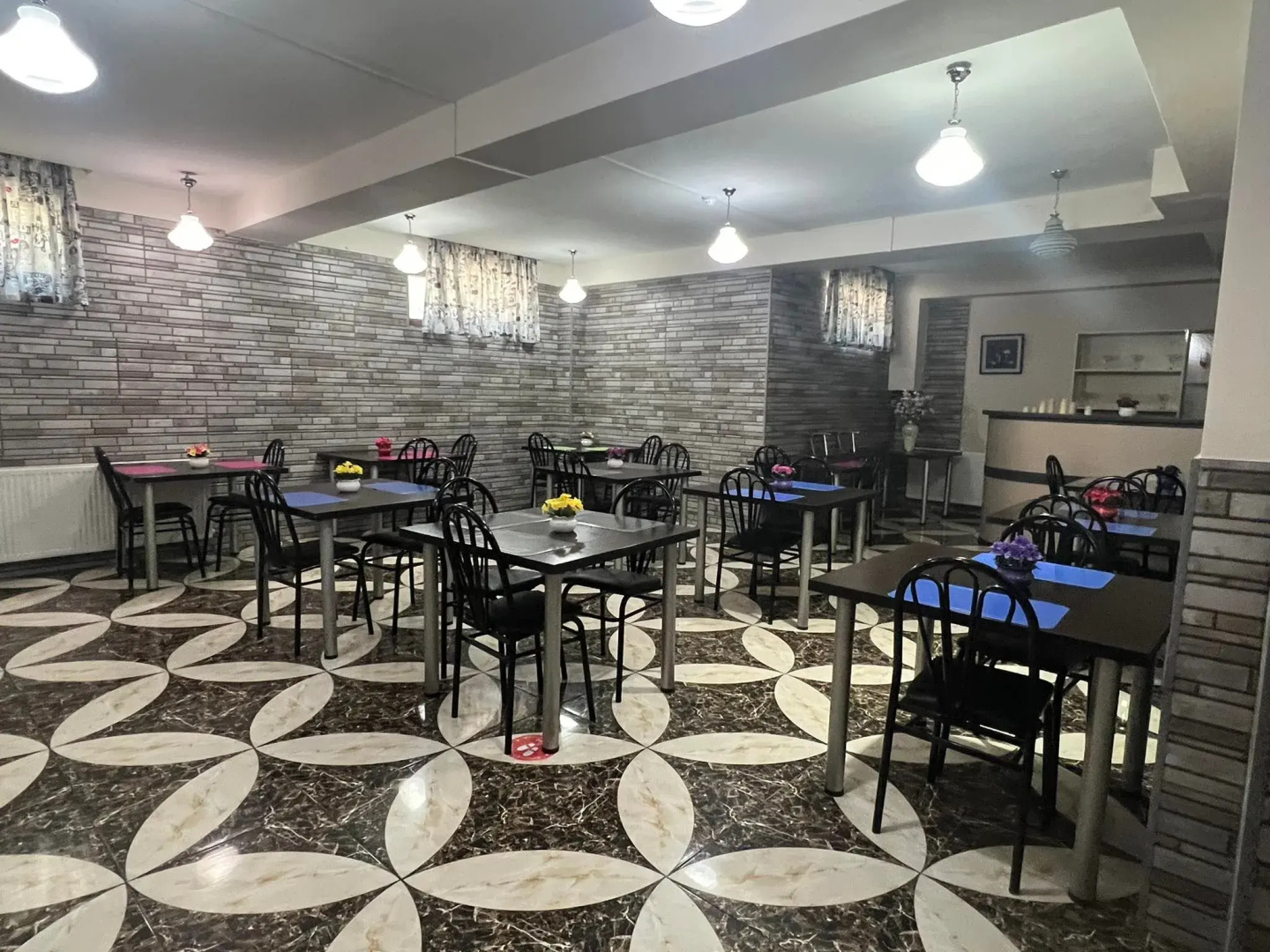 Hotel Ellegance