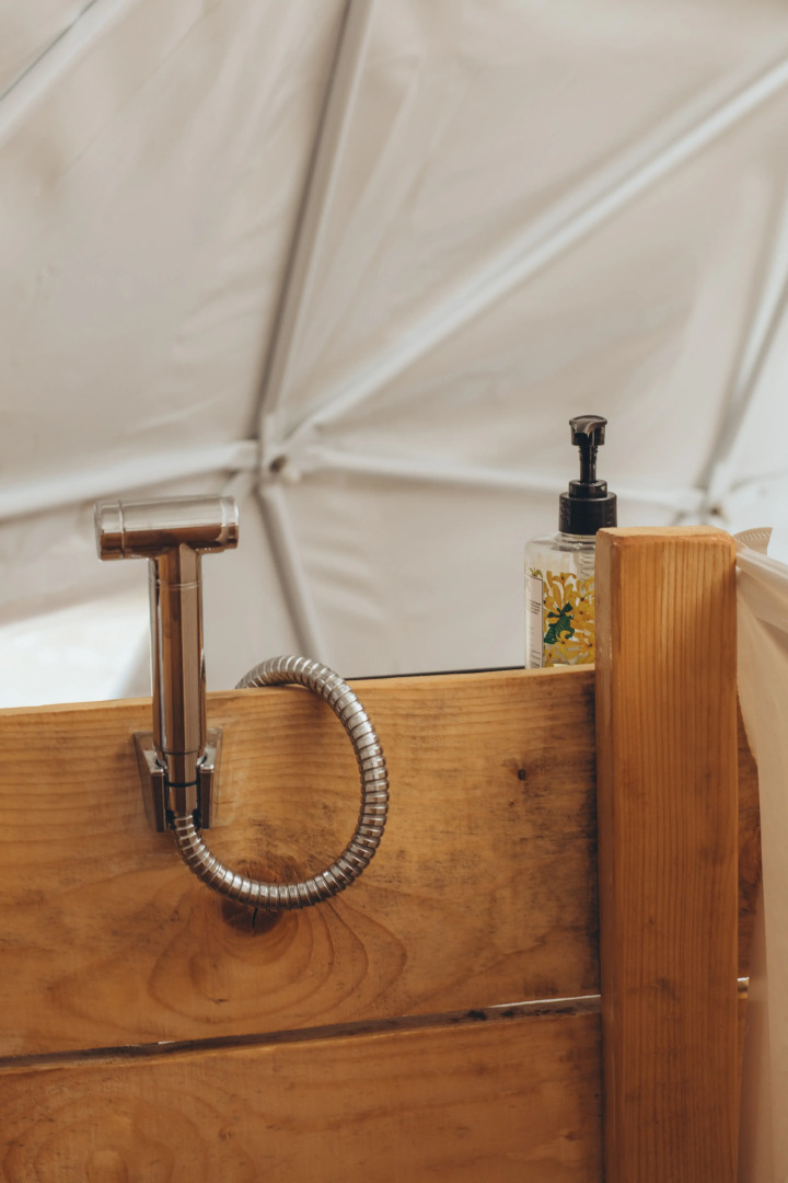 Глэмпинг ROSE (Luštica Bay)