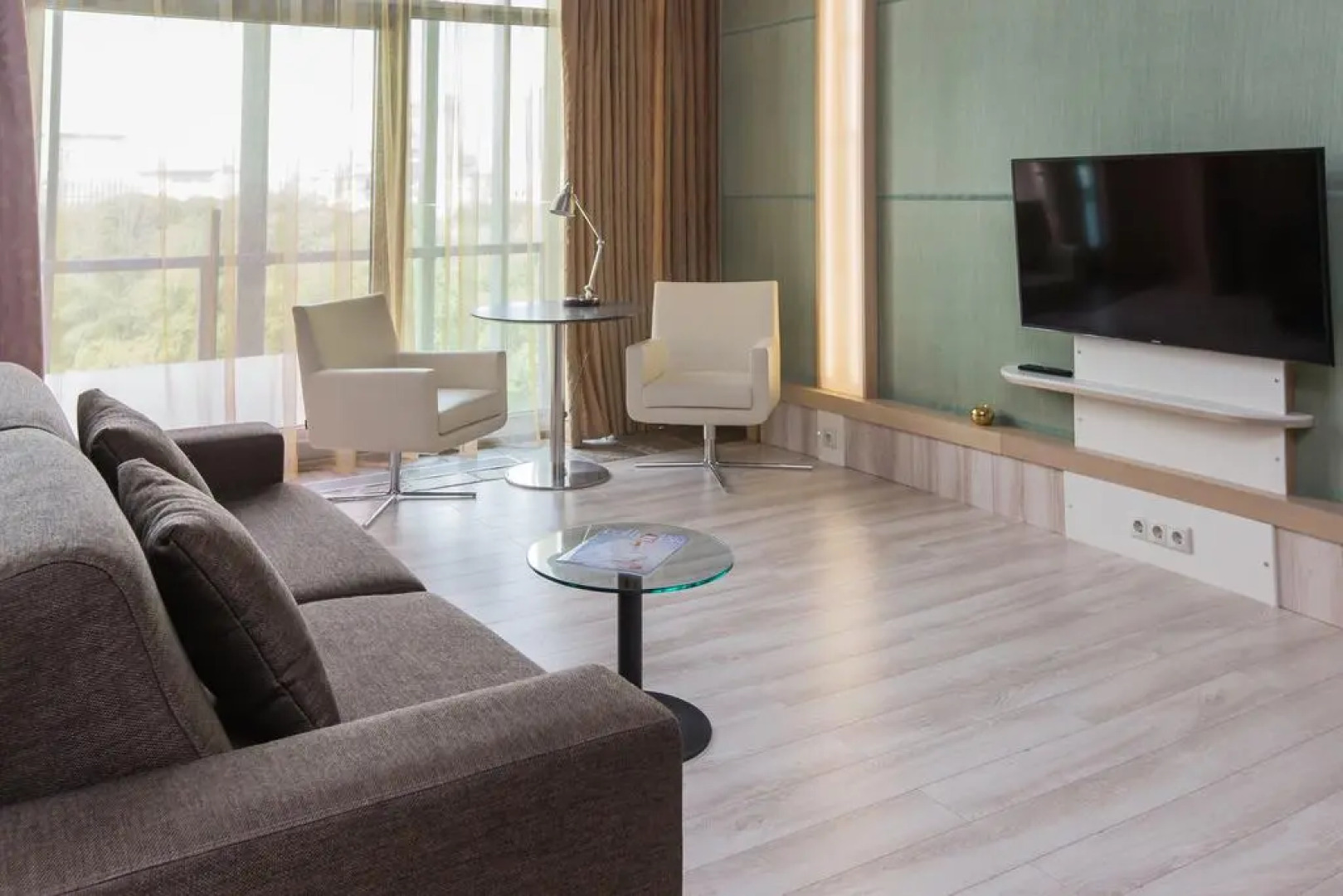 Отель Garden Embassy