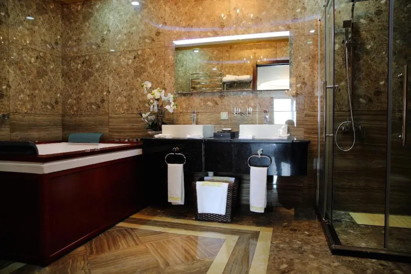 Damas International Hotel (by Travel Agency)