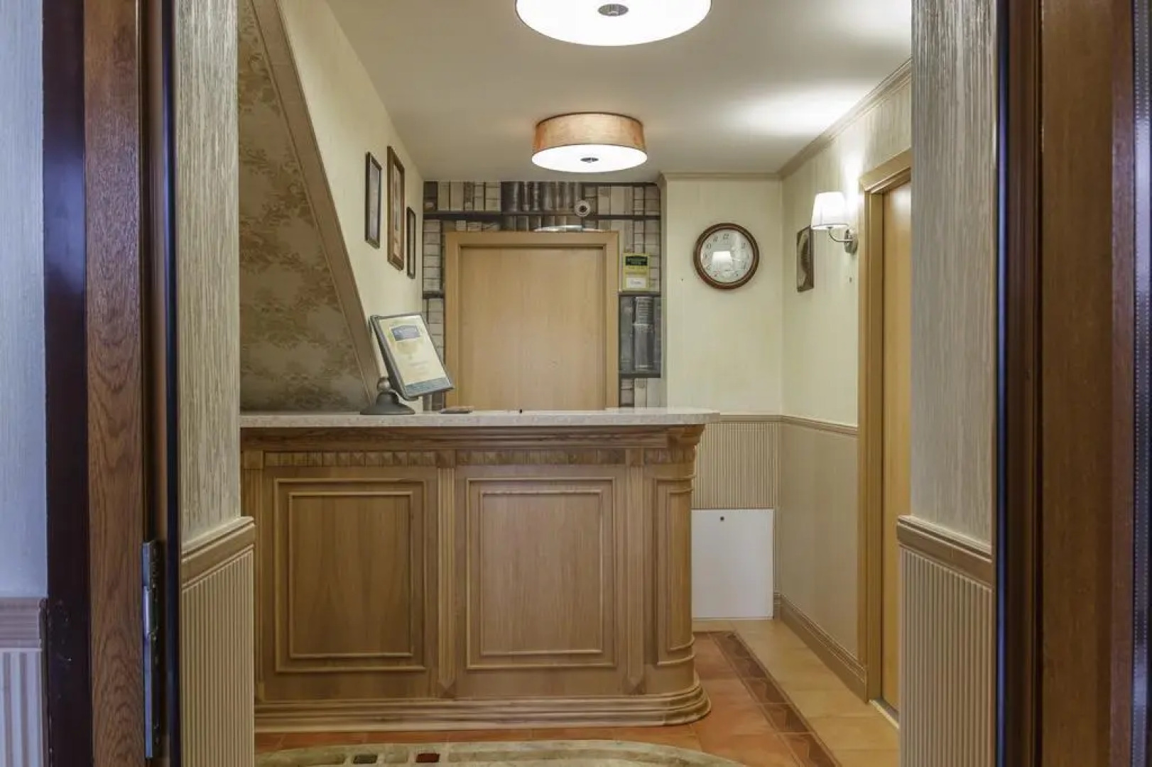 Отель «Август»