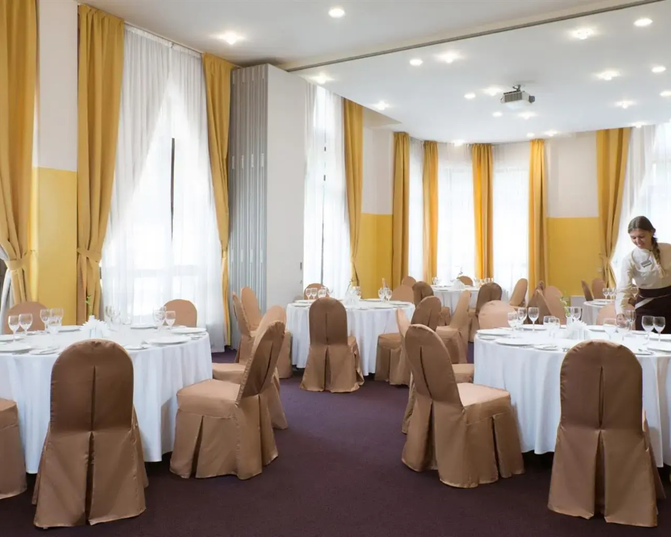 Отель Golden Tulip