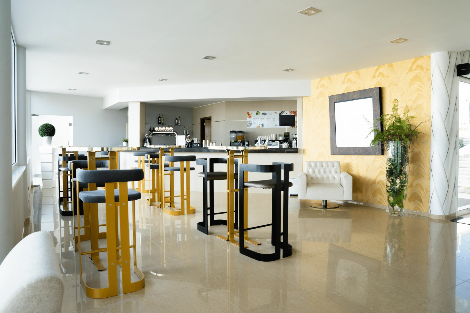 Отель Cristal Praia Resort & Spa
