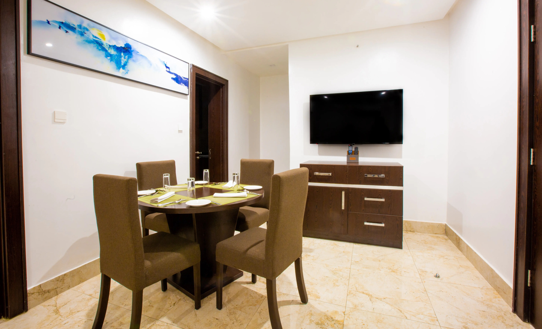 Отель Johnwood Hotel by Bolton