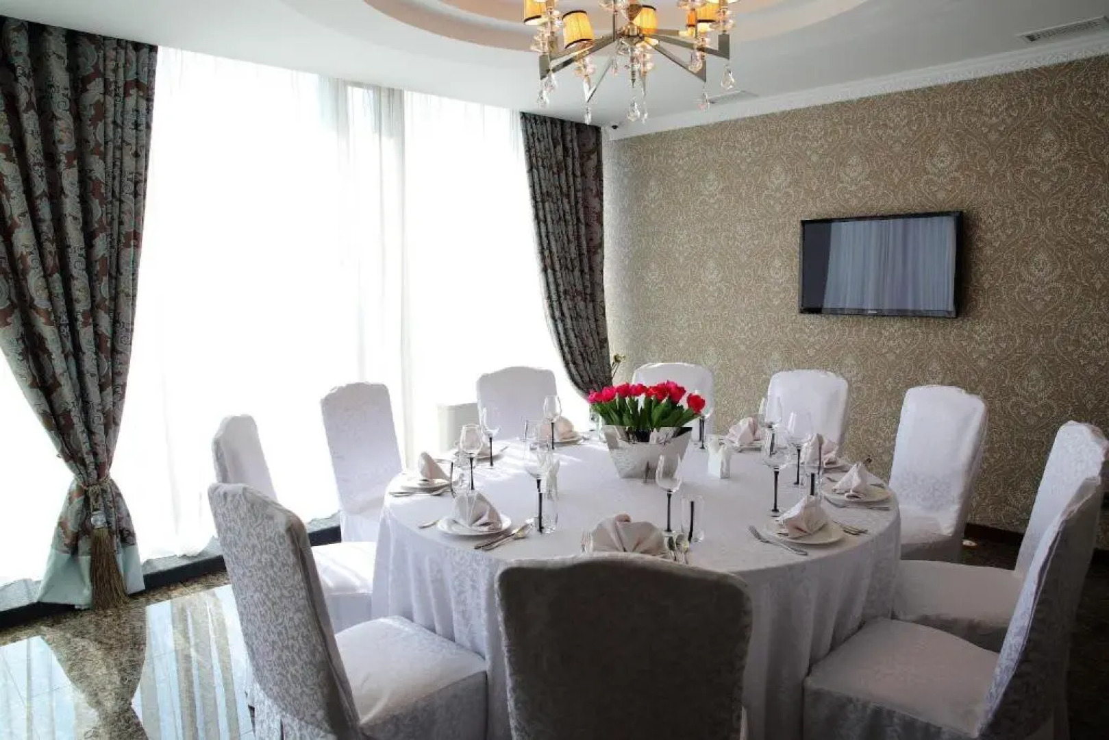 Damas International Hotel (by Travel Agency)