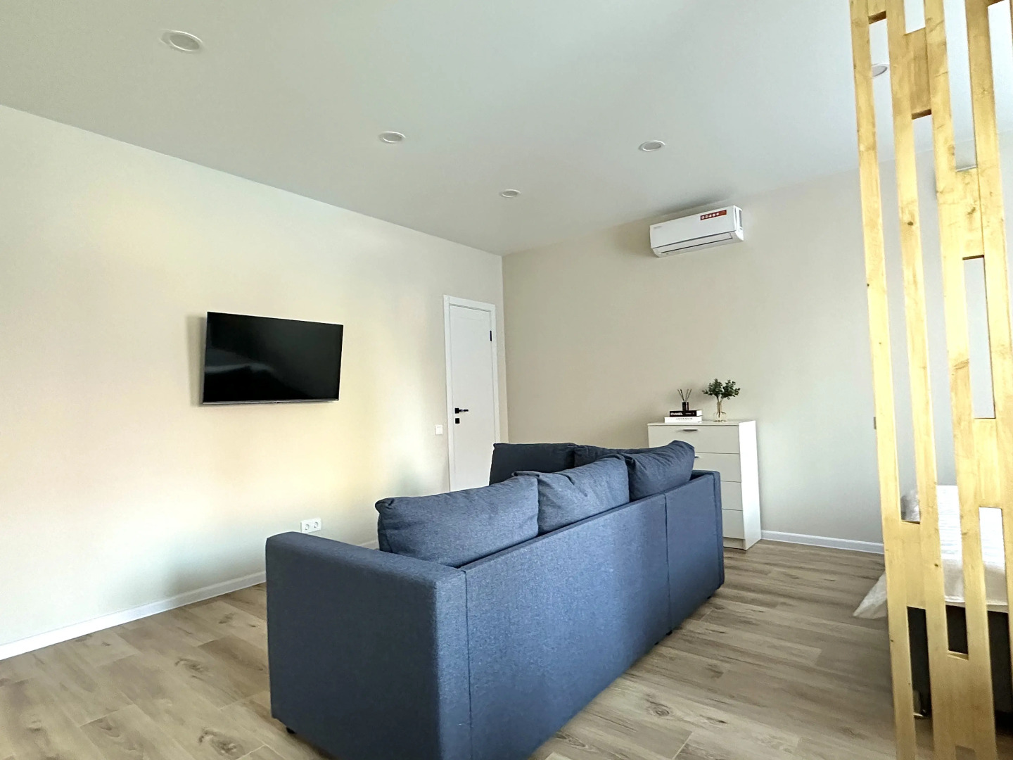 Апартаменты в Частном Доме 15 Минут до Центра Максимум Комфорта