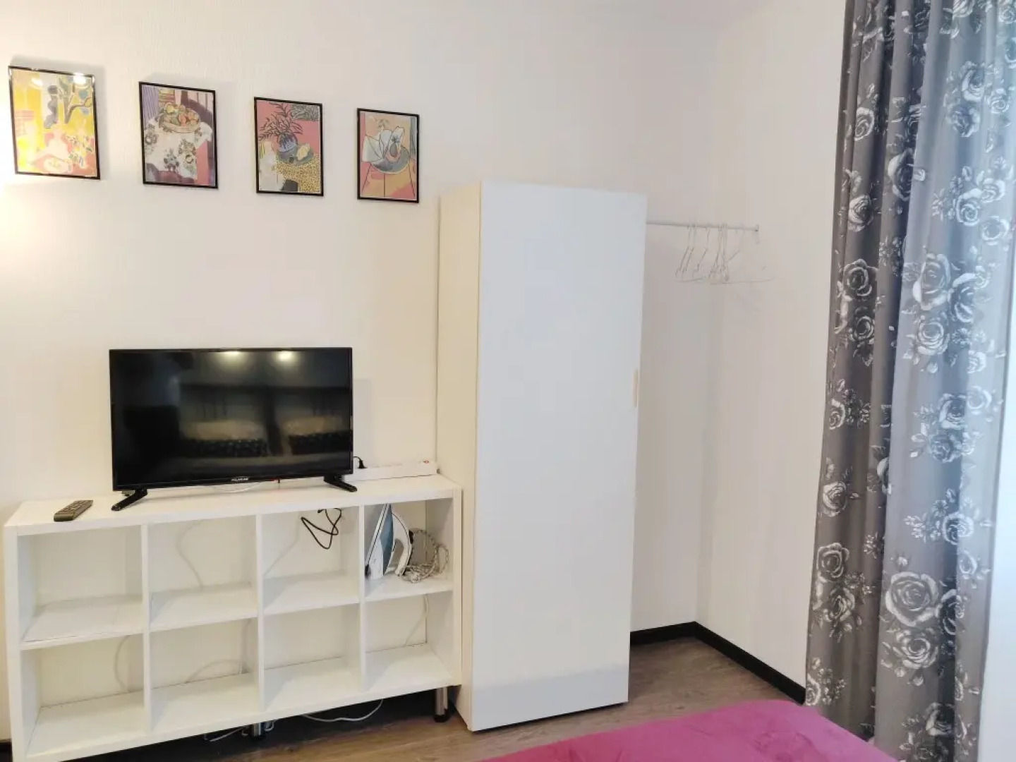 Студия Modern метро Ладожская