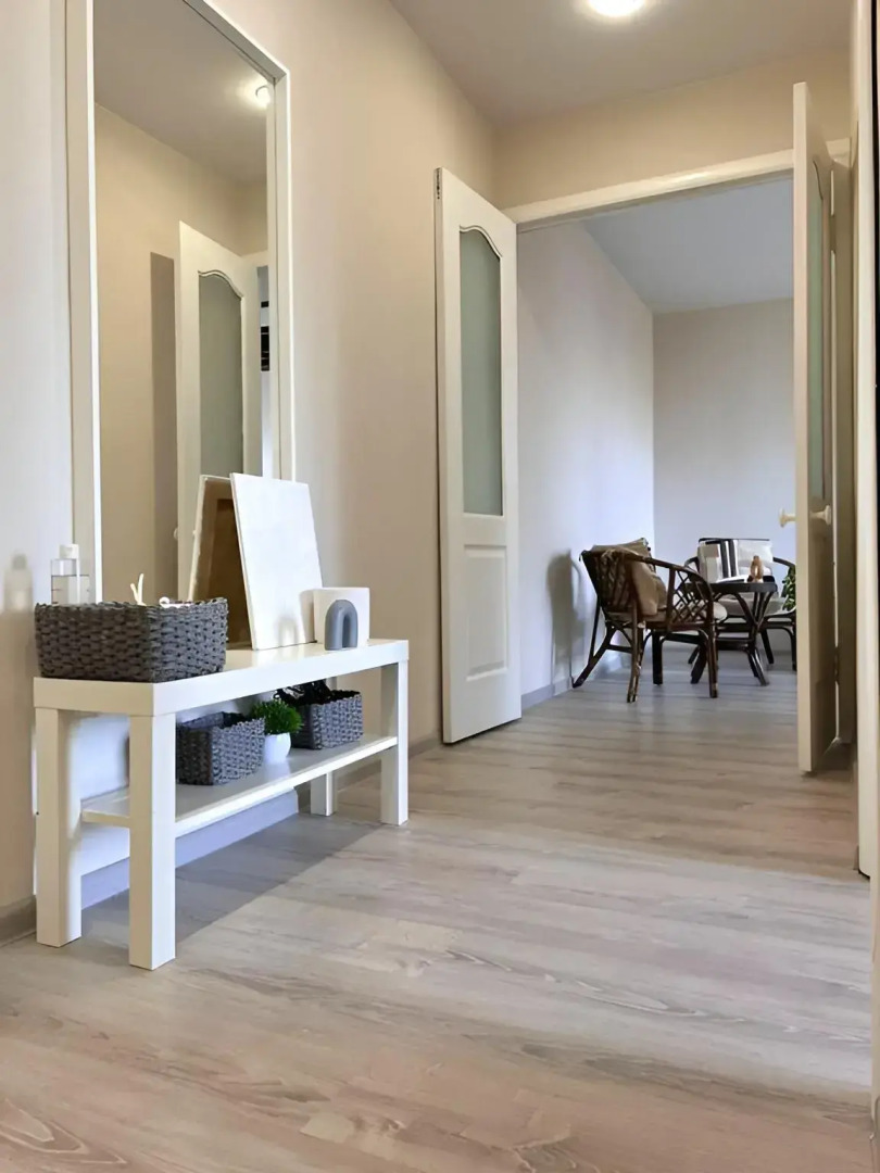 Квартира на Рихарда Зорге 42