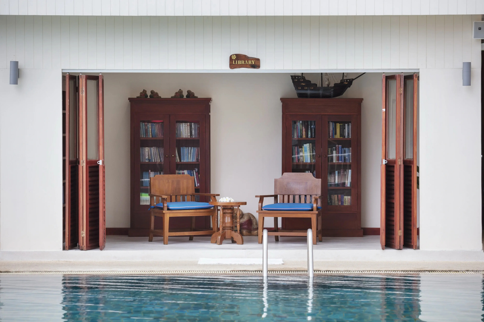 Отель Chom View