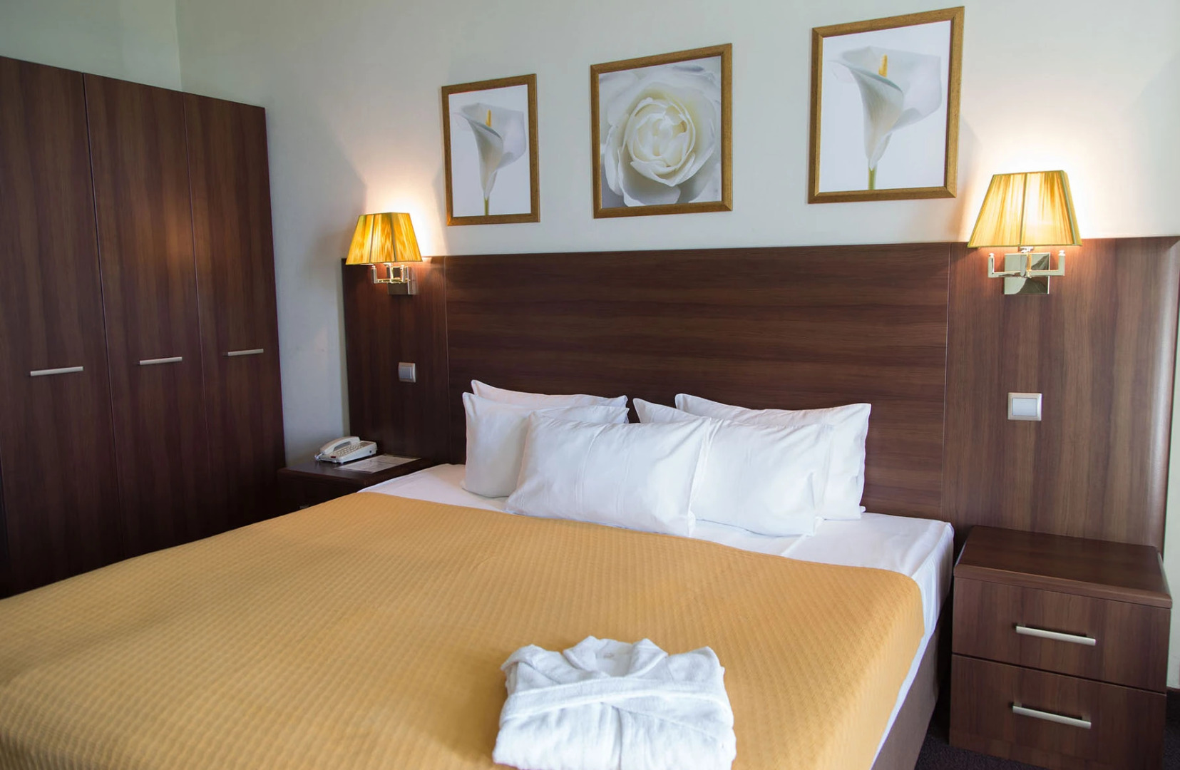 Отель Золотой Затон