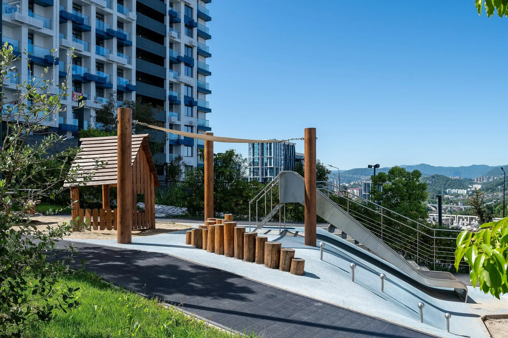 Апартаменты Оранж УК Атмосфера с Видом на Горы