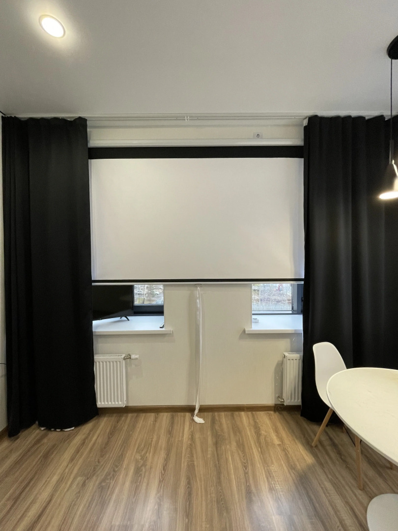 Квартира с проектором у метро в новом доме