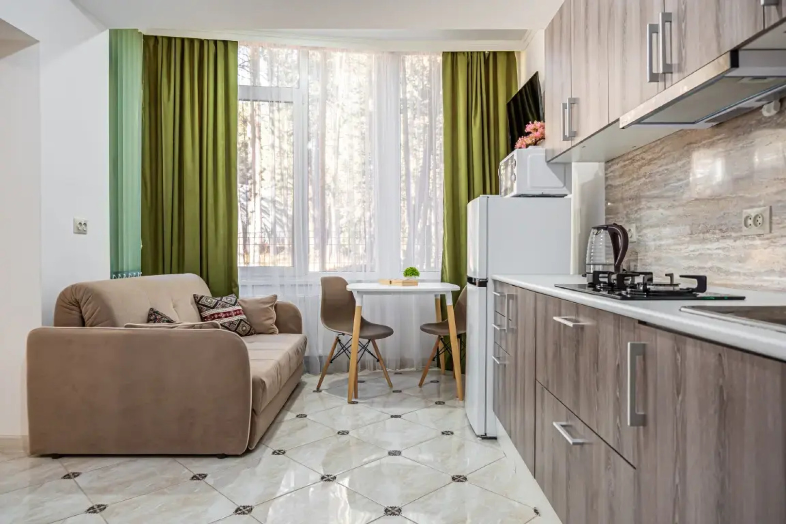 Апартаменты Классические с Красивым Видом у Реки от Квартирукинг