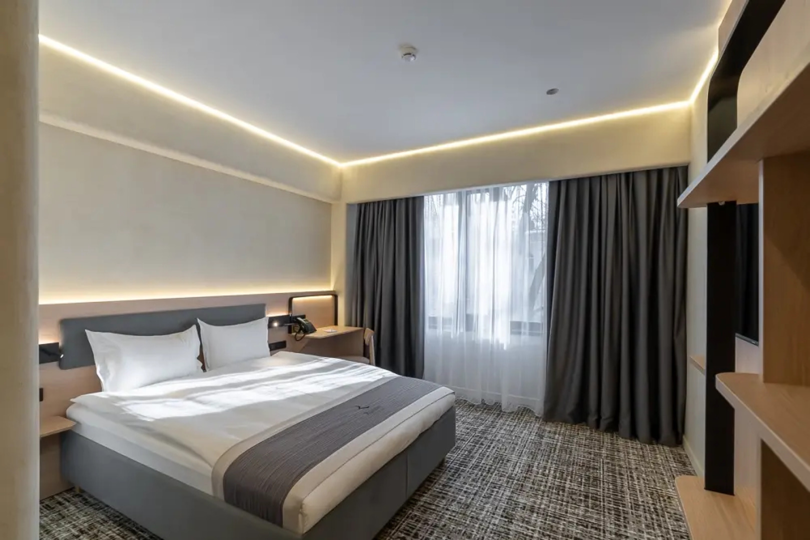 Отель Renion City