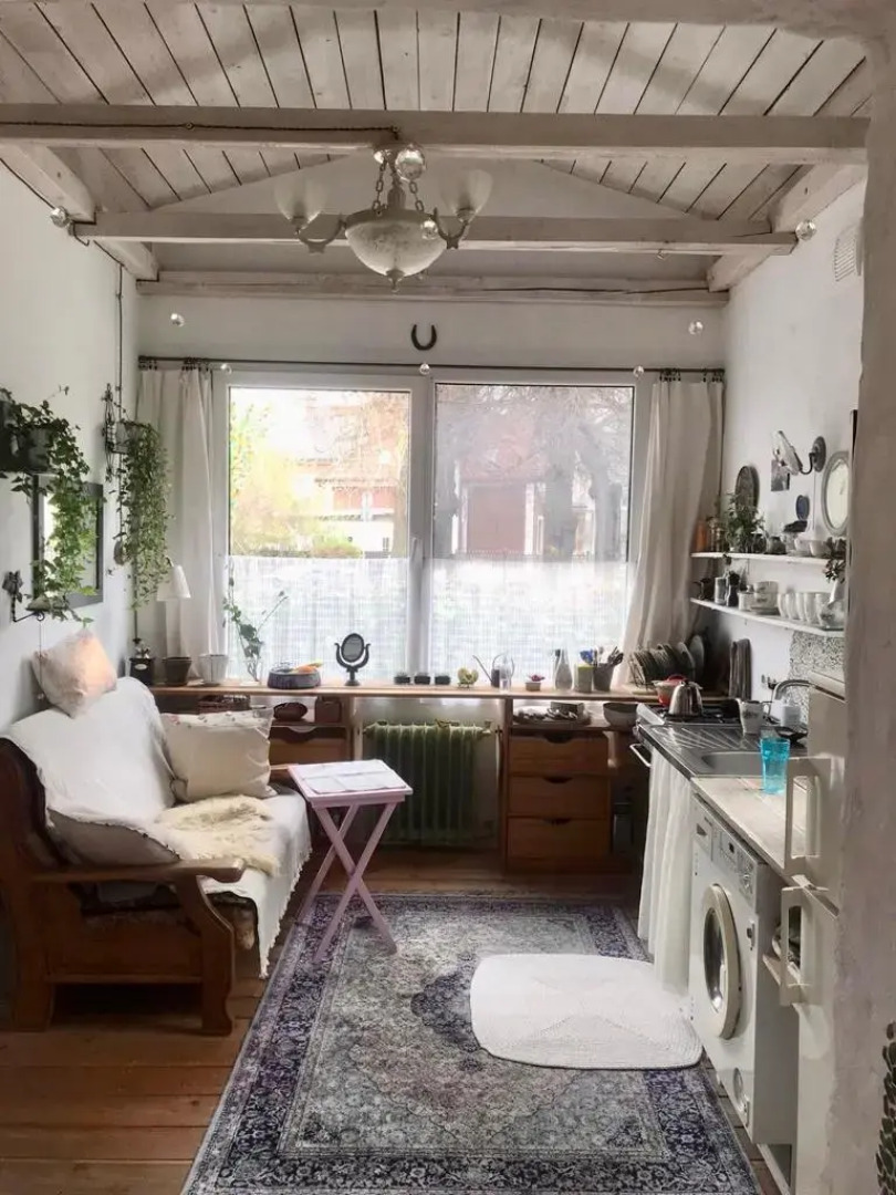 Апартаменты возле пляжа с красивым садом