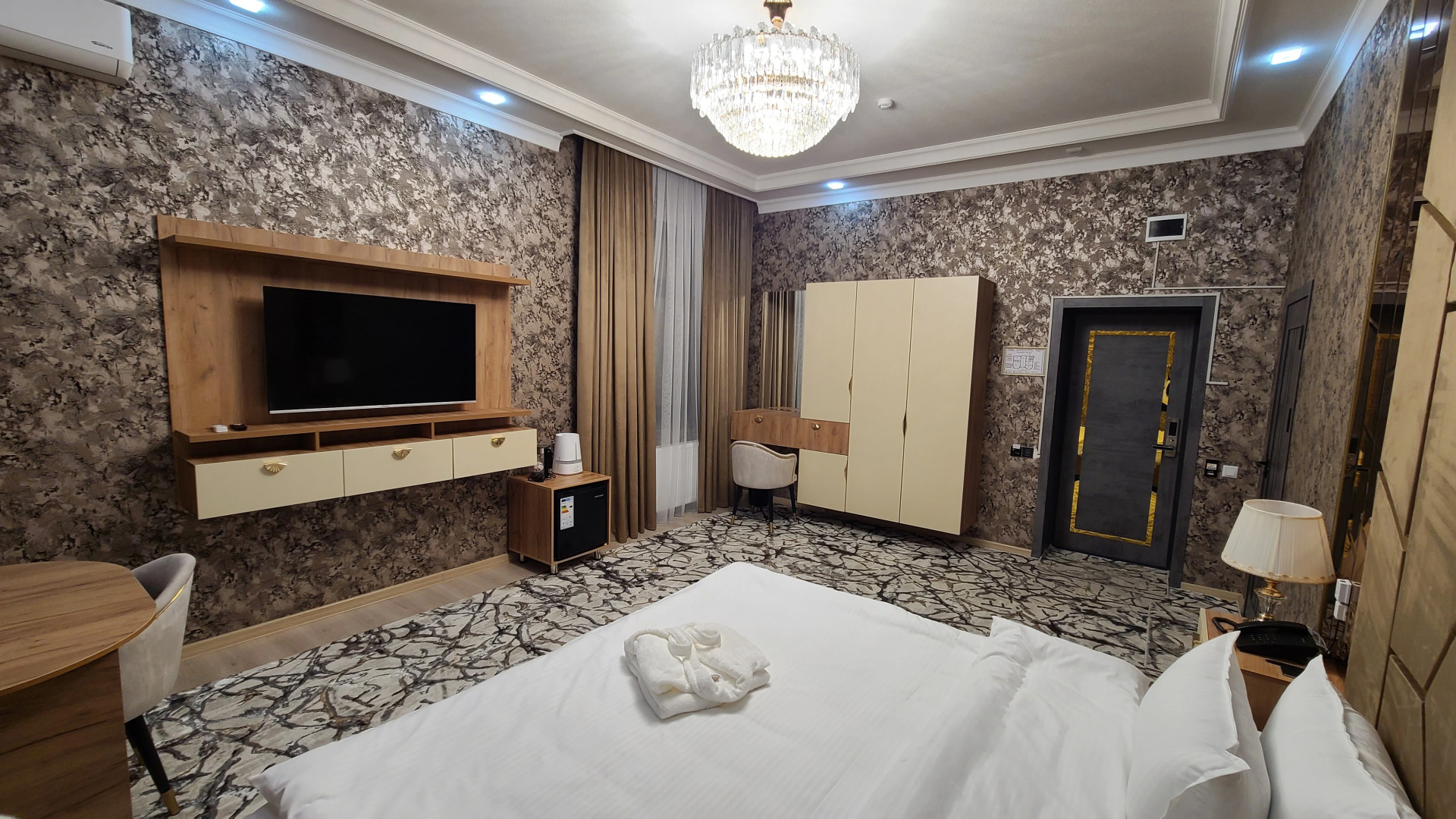 Отель Royal Hotel Navoiy