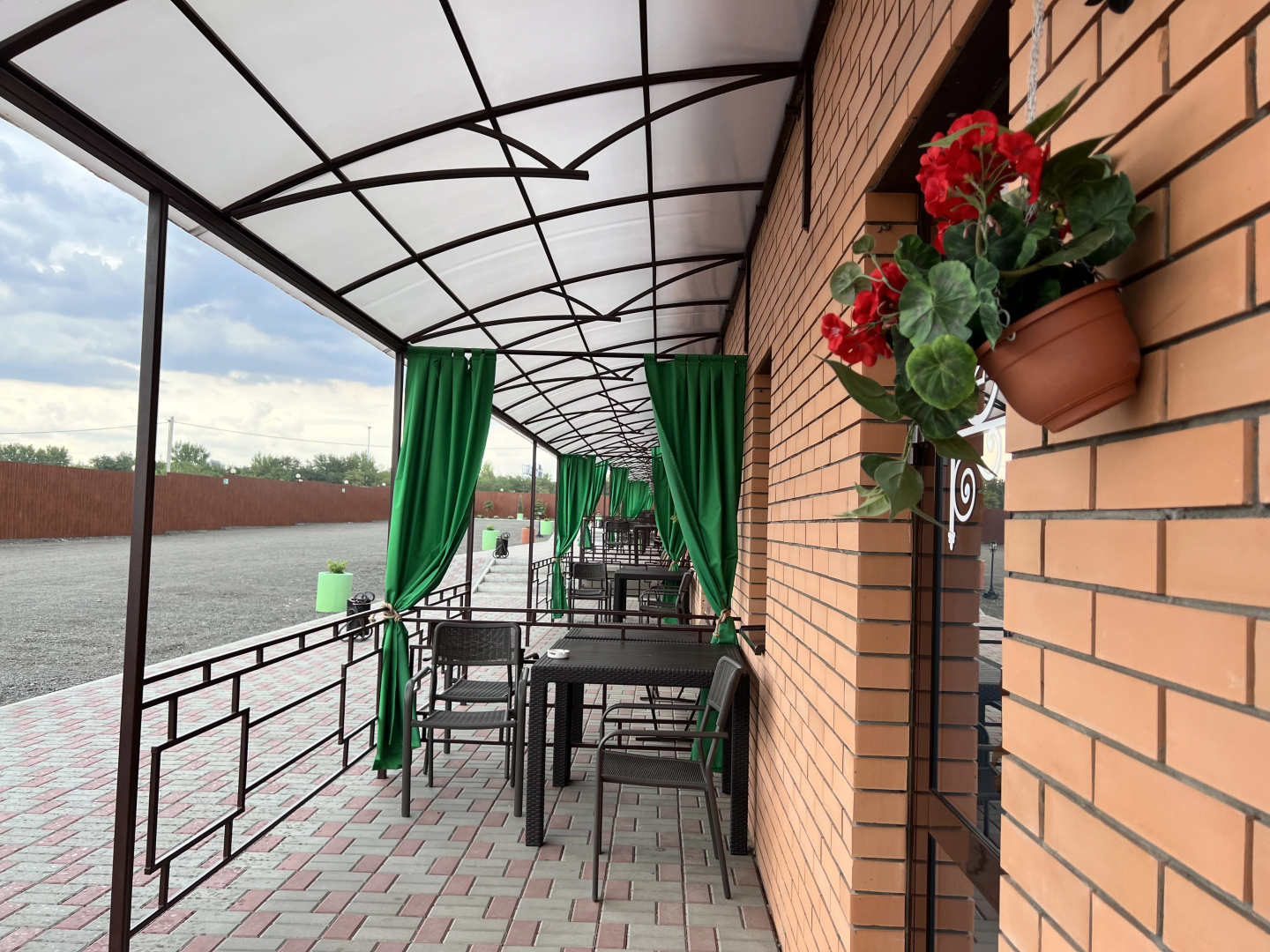 Отель Астонит