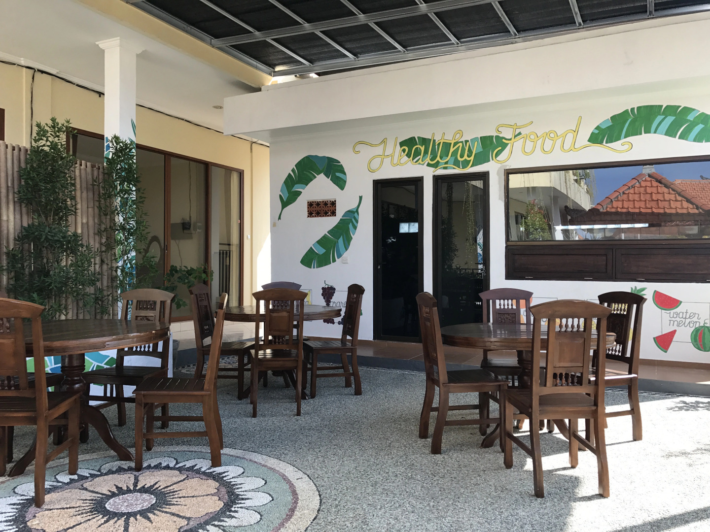 Отель La Costa Central