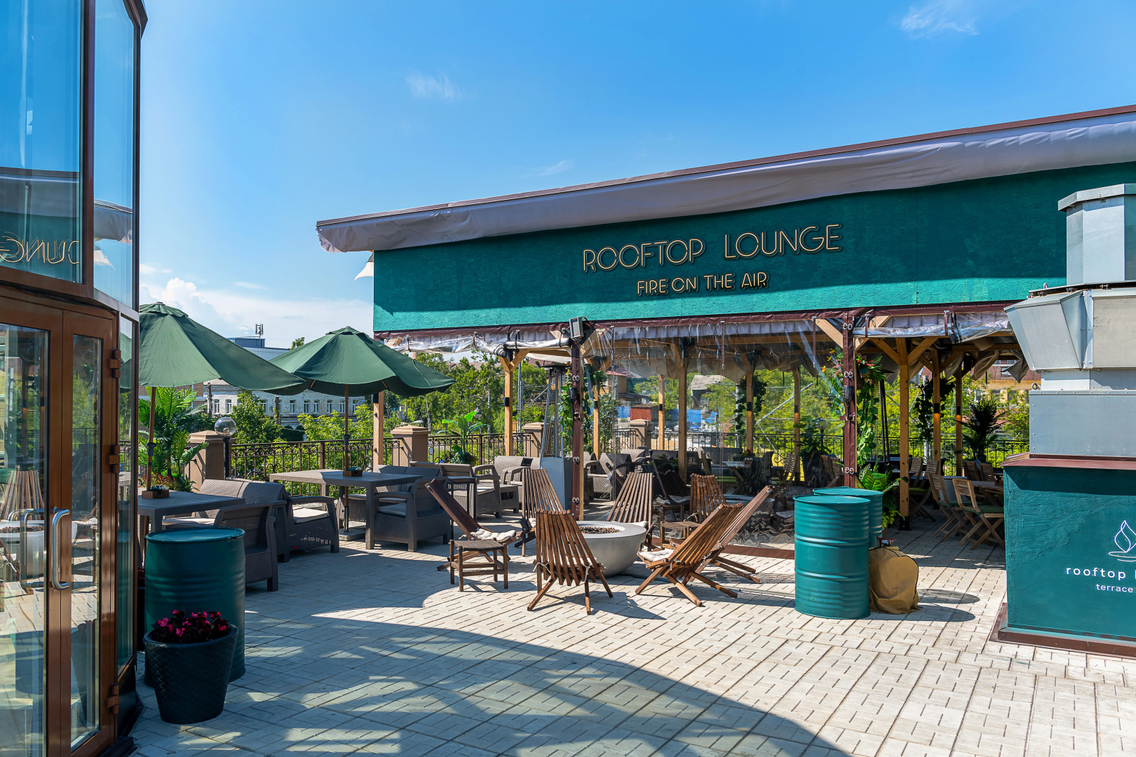 Отель V Hotel&Rooftop Lounge