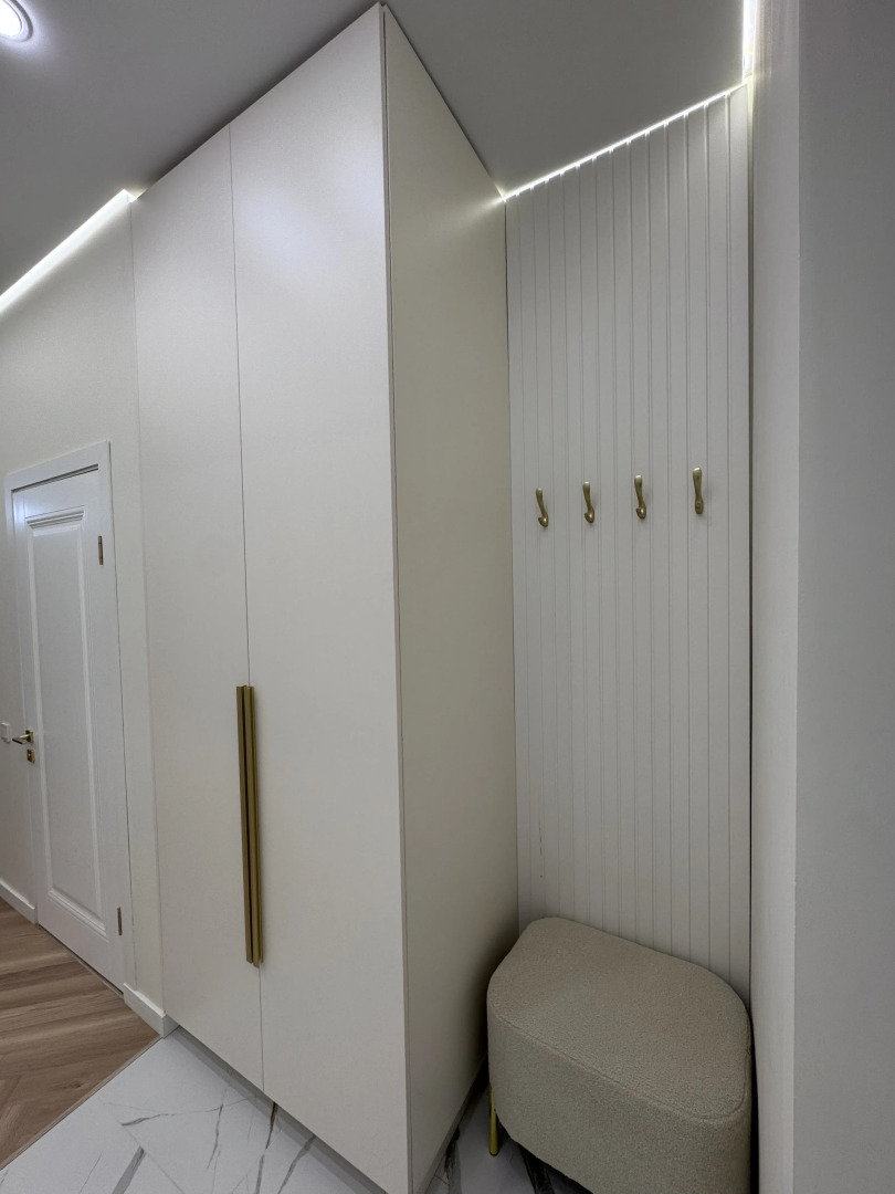 Квартира 700 возле метро с развитой инфраструктурой