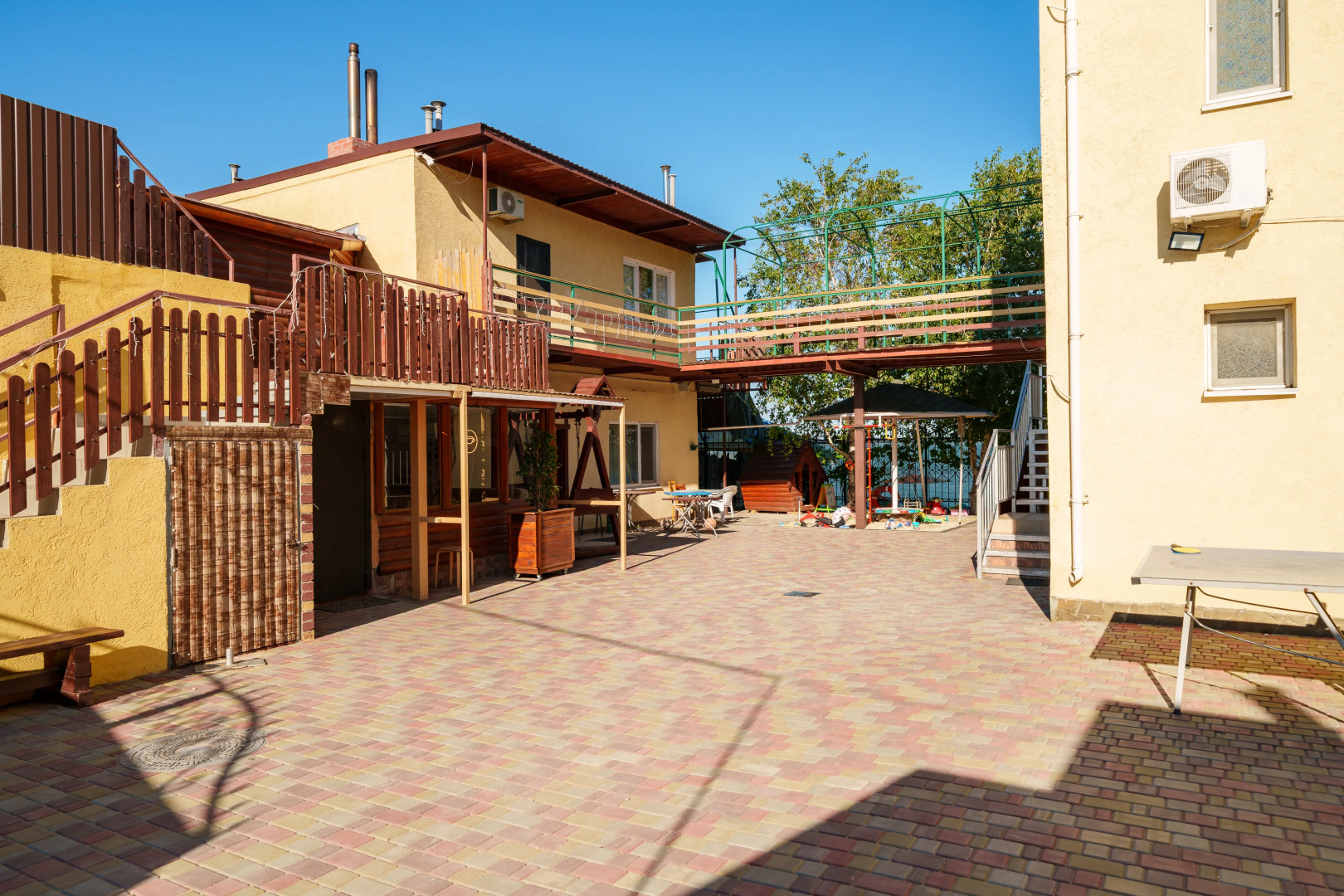 Отель Золотые Пески