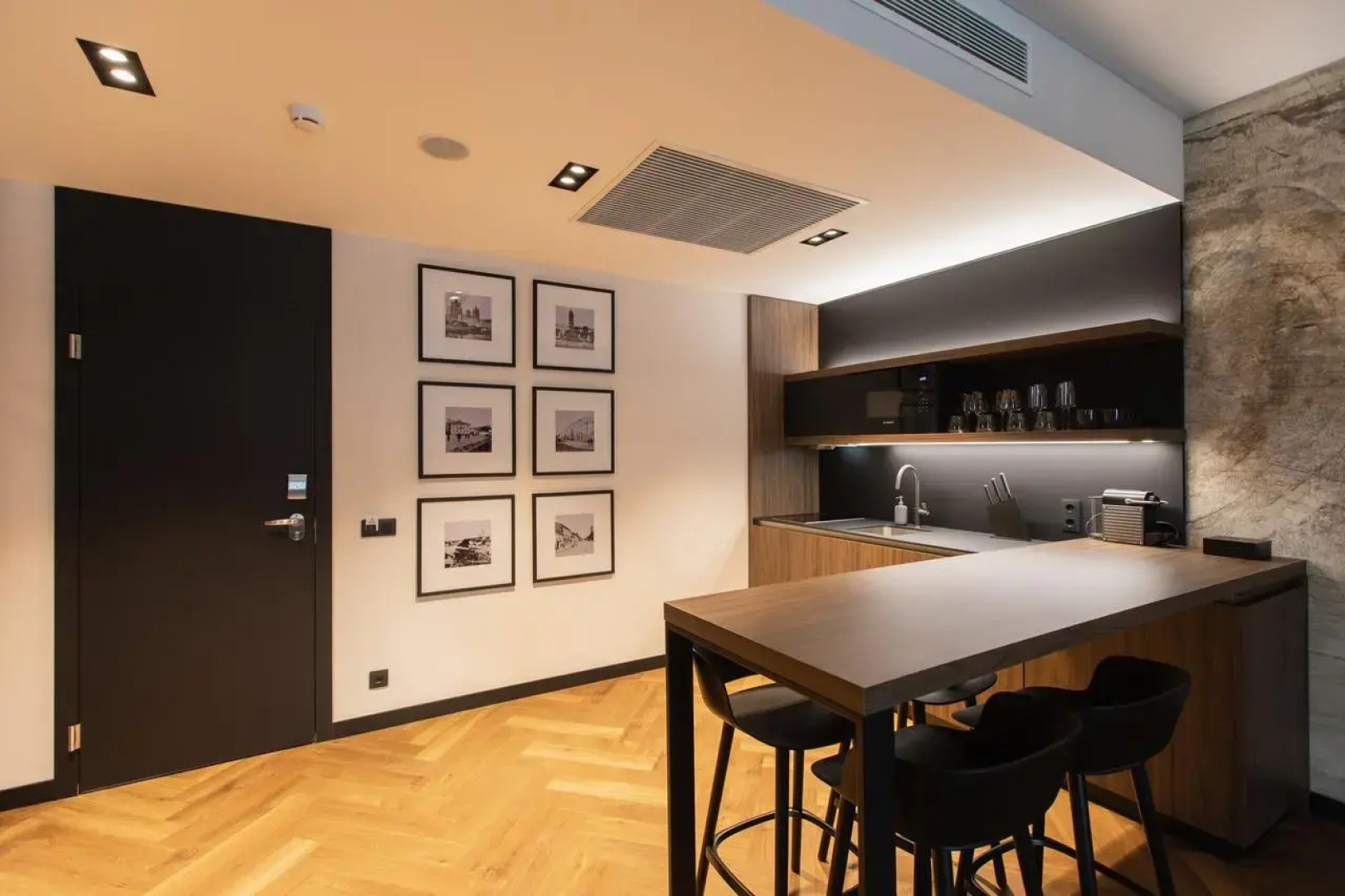 Гостиница Двор Подзноева — Корпус Студии и Апартаменты