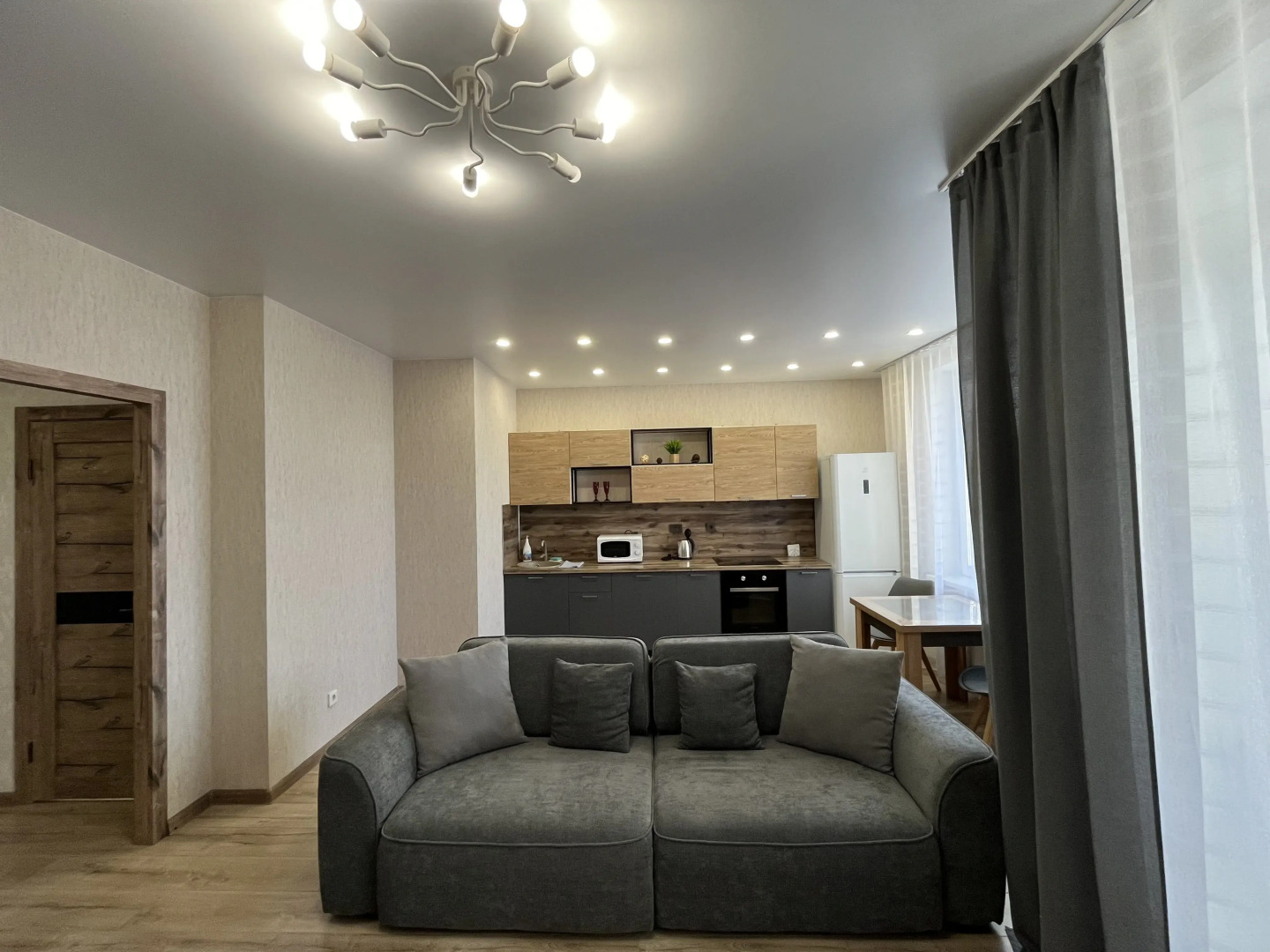 Квартира 1я Студия на площади Калинина, Дачная 42