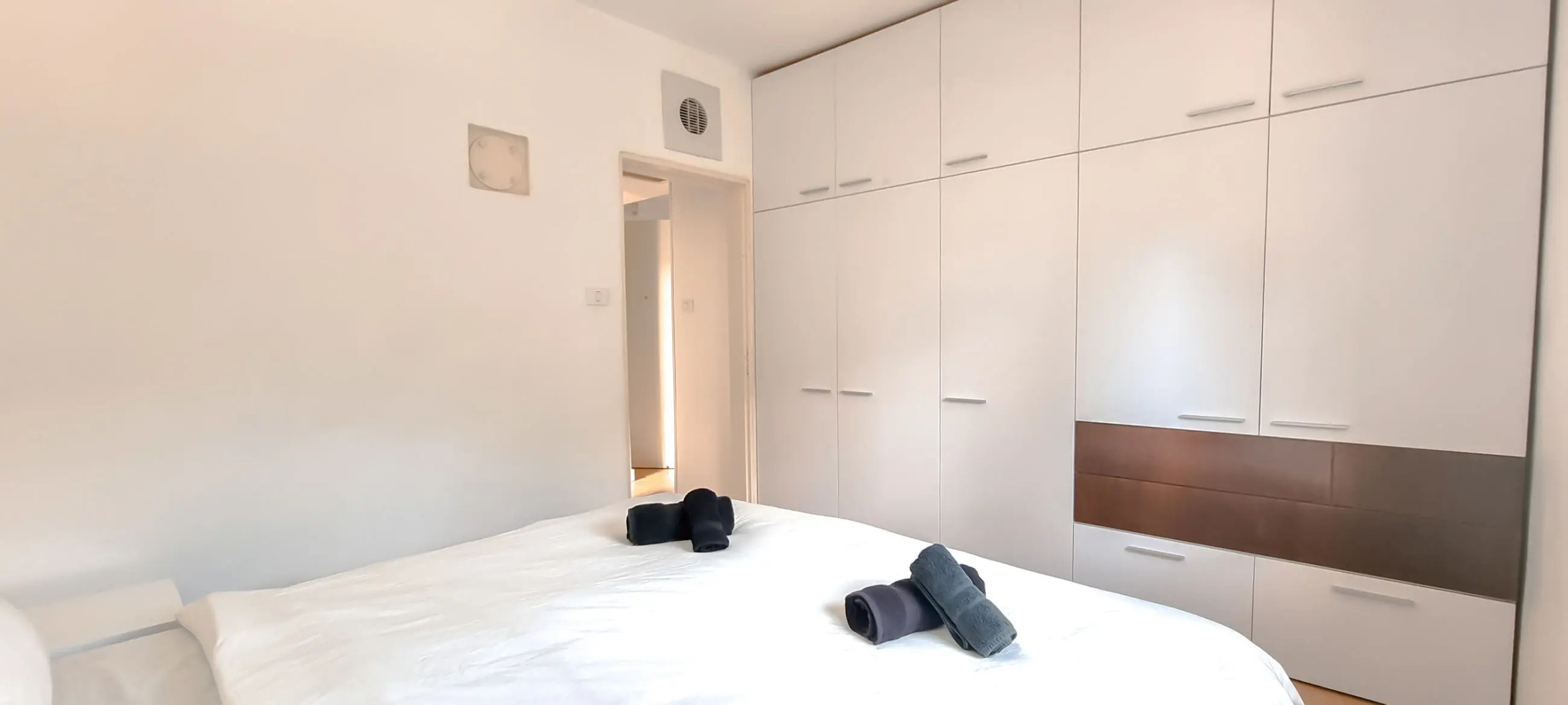 Апартаменты Ophrys 1BR Tel Aviv Kerem Kalisher