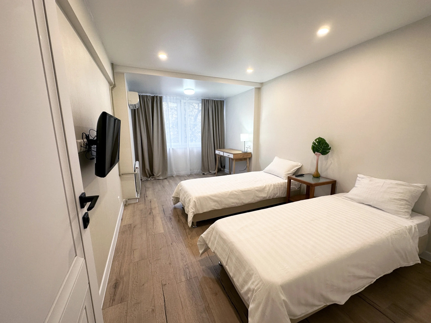 Квартира Цвет Моря Улица Роз 2-Комнатная