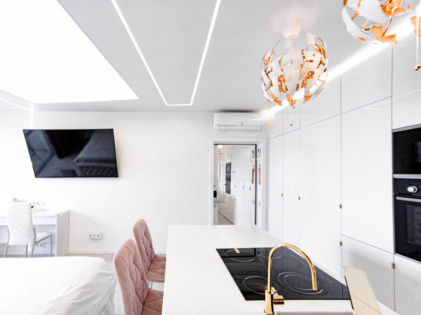 Апартаменты 18 этаж,студия 36кв.м,джакузи,балкон,вид на Волгу,новый дом,самый центр,вокзал пешком