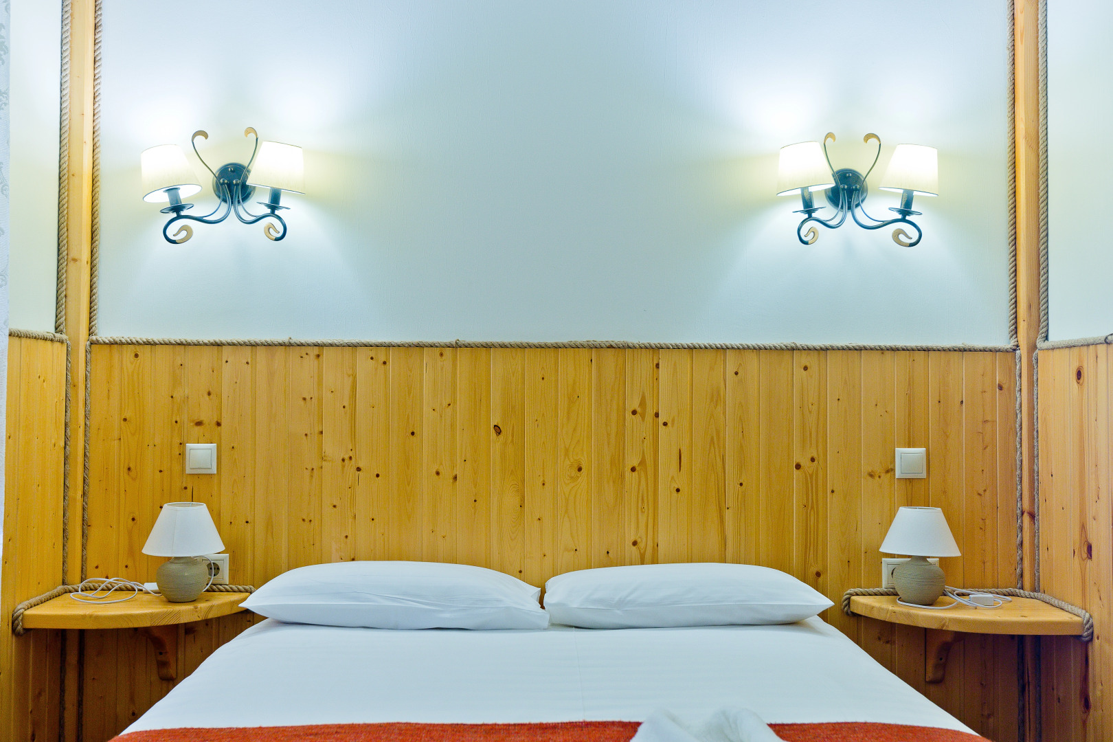 Отель Полина